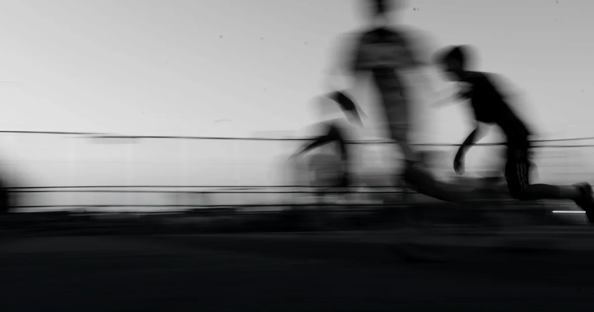 The suit that buys 1% of running economy: why aerodynamics has nothing to do with it