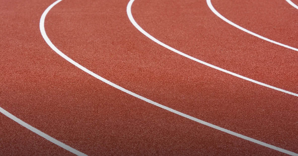 The 1% treadmill rule: 12 runners, a 400-metre track and the 3.6% of oxygen the incline does not compensate for